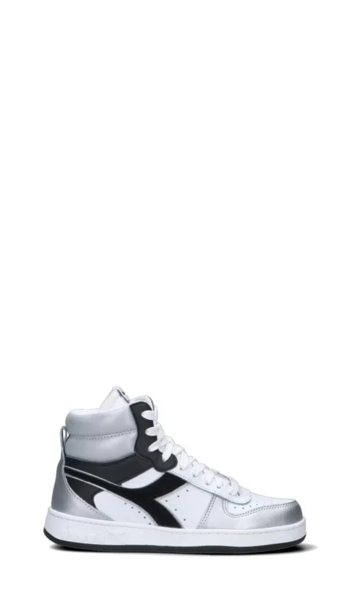 DIADORA